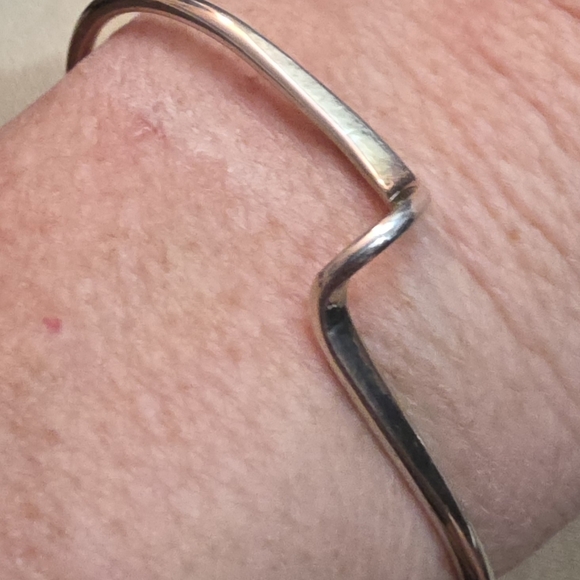 ZUNI NAVAJO  VINTAGE DESIGNER EARRINGS AND BRACELET  HERBERT TSOSIE STERLING 925 - Picture 3 of 5